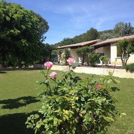 Hotel Espace Loisirs Saint-Martin-dʼArdèche Esterno foto