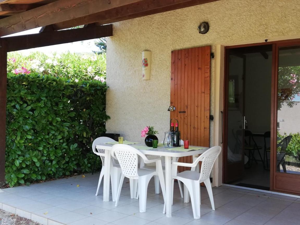 Hotel Espace Loisirs Saint-Martin-dʼArdèche Esterno foto